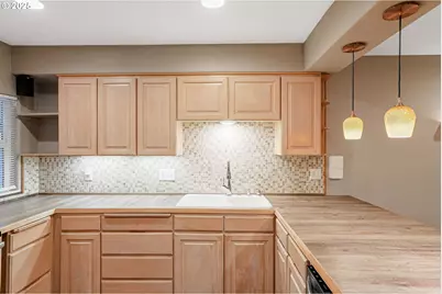 1116 NE Irvine St, McMinnville, OR 97128 - Photo 8