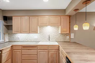 1116 NE Irvine St, McMinnville, OR 97128 - Photo 8