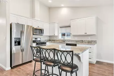 632 N 5th St, Creswell, OR 97426 - Photo 12