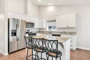 632 N 5th St, Creswell, OR 97426 - Photo 12