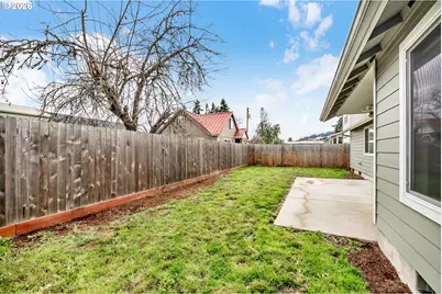 632 N 5th St, Creswell, OR 97426 - Photo 44