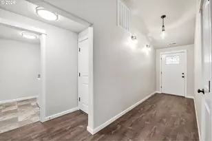 632 N 5th St, Creswell, OR 97426 - Photo 6