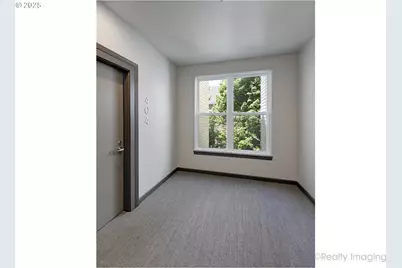305 S Montgomery St #404, Portland, OR 97201 - Photo 4