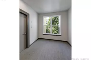 305 S Montgomery St, Portland, OR 97201 - Photo 4