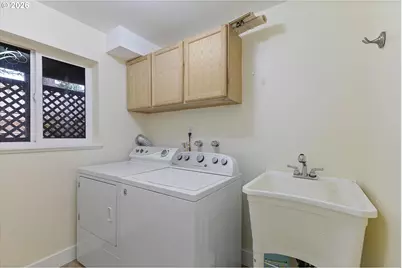 18665 NW Tolovana St, Portland, OR 97229 - Photo 26