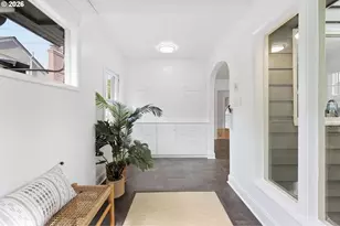 5558 SE Stark St, Portland, OR 97215 - Photo 14