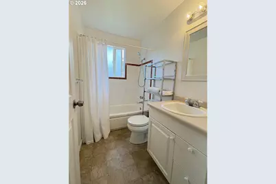 1260 10th St #11, Florence, OR 97439 - Photo 14