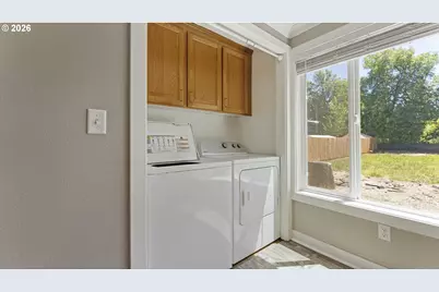 1901 Long St, Sweet Home, OR 97386 - Photo 12