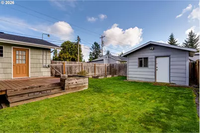 525 10th St, Springfield, OR 97477 - Photo 44