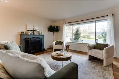 525 10th St, Springfield, OR 97477 - Photo 8