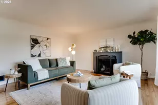 525 10th St, Springfield, OR 97477 - Photo 6