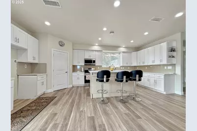 7175 Vista Ridge Dr, Brookings, OR 97415 - Photo 8