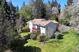 9310 SW 18th Pl, Portland, OR 97219 - Photo 6