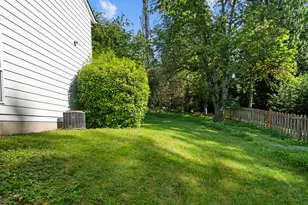 9310 SW 18th Pl, Portland, OR 97035 - Photo 38