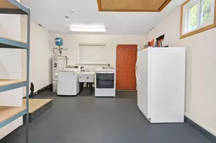 9310 SW 18th Pl, Portland, OR 97219 - Photo 30