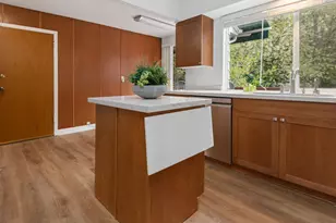 9310 SW 18th Pl, Portland, OR 97219 - Photo 14