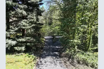 9310 SW 18th Pl, Portland, OR 97035 - Photo 34
