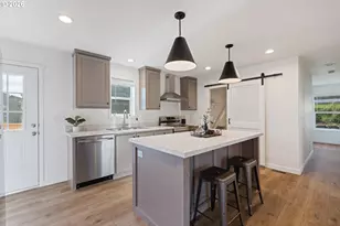 2208 W 10th St, The Dalles, OR 97058 - Photo 6