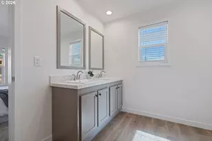 2208 W 10th St, The Dalles, OR 97058 - Photo 14