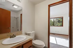 25 Aquinas St, Lake Oswego, OR 97035 - Photo 12