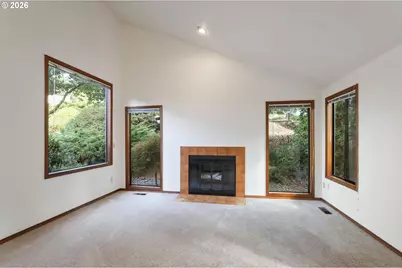 25 Aquinas St, Lake Oswego, OR 97035 - Photo 4