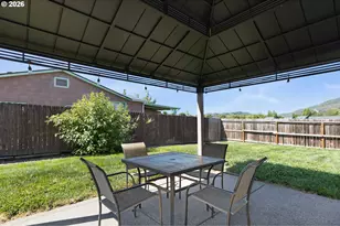 108 Jensen Ct, Roseburg, OR 97471 - Photo 22