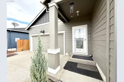 438 Greencrest St NE, Salem, OR 97301 - Photo 2