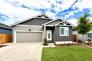 438 Greencrest St NE, Salem, OR 97301 - Photo 1