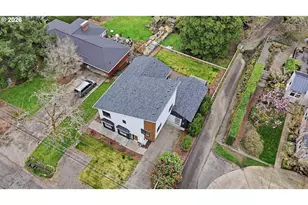 10000 SW 25th Ave, Portland, OR 97219 - Photo 36