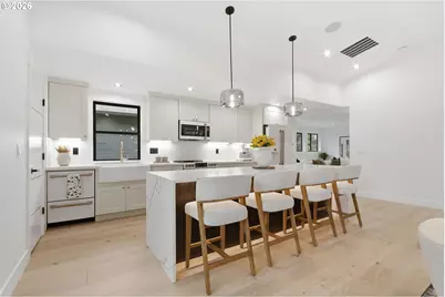 10000 SW 25th Ave, Portland, OR 97219 - Photo 14