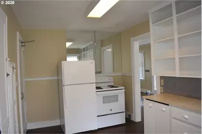 710 Van Buren St, Eugene, OR 97402 - Photo 8