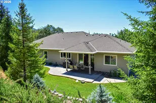 799 Three Pines Rd, Grants Pass, OR 97526 - Photo 2