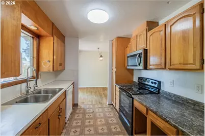 509 S 18th St, Philomath, OR 97370 - Photo 8