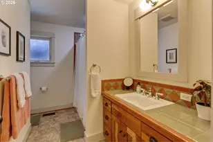 2939 SW Custer St, Portland, OR 97219 - Photo 32