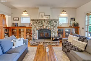 2939 SW Custer St, Portland, OR 97219 - Photo 8
