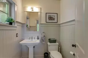2939 SW Custer St, Portland, OR 97219 - Photo 10
