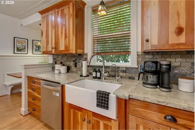 2939 SW Custer St, Portland, OR 97219 - Photo 18