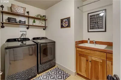 2939 SW Custer St, Portland, OR 97219 - Photo 32