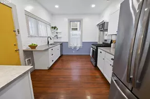 590 17th St, Astoria, OR 97103 - Photo 8