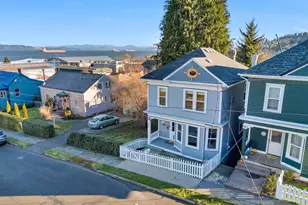 590 17th St, Astoria, OR 97103 - Photo 1