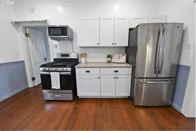 590 17th St, Astoria, OR 97103 - Photo 6