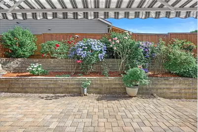 17366 SE Blackburn St, Damascus, OR 97089 - Photo 14