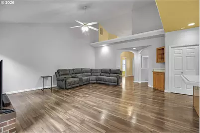 11415 SE Highland Loop, Clackamas, OR 97015 - Photo 14