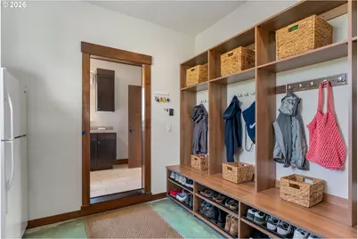 945 Makena Ln, Hood River, OR 97031 - Photo 34