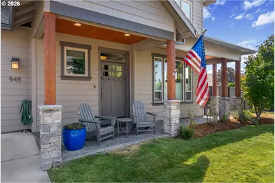 945 Makena Ln, Hood River, OR 97031 - Photo 2