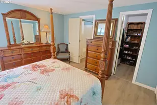 529 Puerto Vista Dr, Coos Bay, OR 97420 - Photo 20