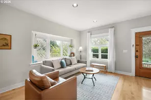 1361 SW Broadway Dr, Portland, OR 97201 - Photo 12