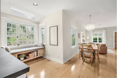 1361 SW Broadway Dr, Portland, OR 97201 - Photo 24