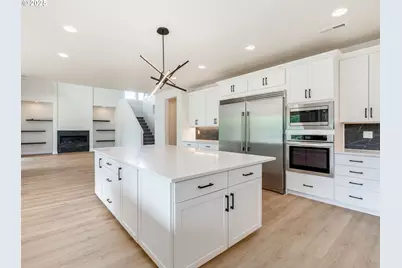 2650 NW Mt Ashland Dr, McMinnville, OR 97128 - Photo 12