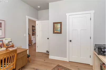 1788 NE Reagan Dr, Roseburg, OR 97470 - Photo 38